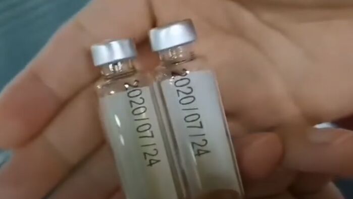 Принтер для нанесения даты на стеклянные и пластиковые бутылки Meenjet.